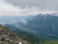 Above the Clouds: Breathing the Summit of Yunxiao Peak