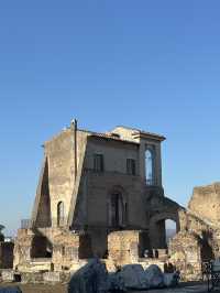 Palatine Hill: Where Emperors Dreamed And Rome Was Born