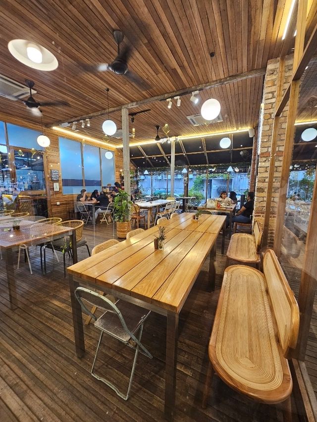 Rustic Comfort at Rumah Kacha, Hin Bus Depot