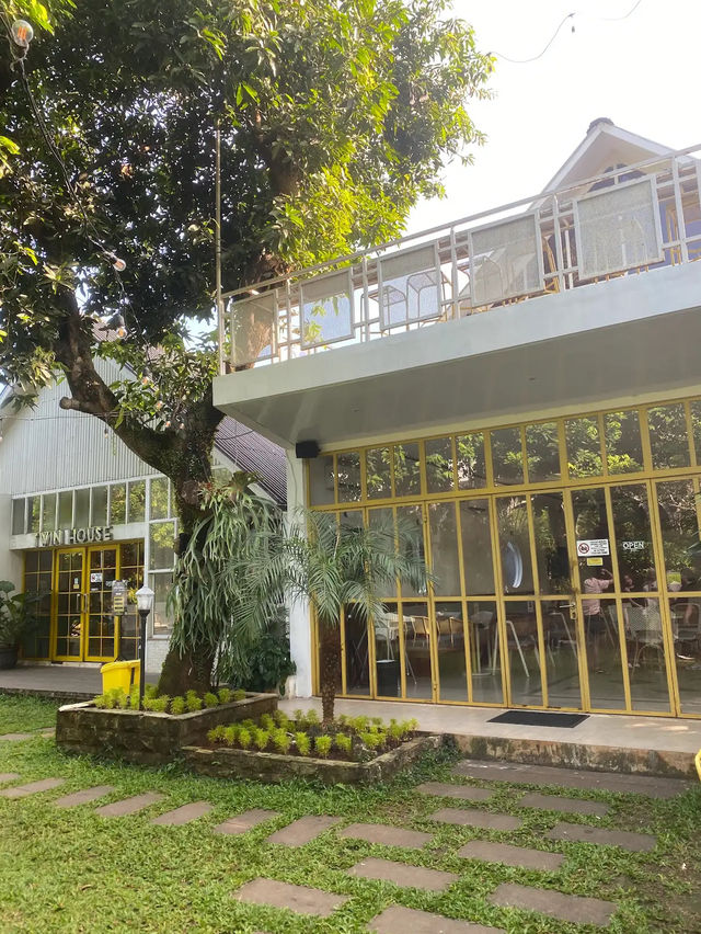 Two Houses, One Heart, Jakarta’s Beloved Café
