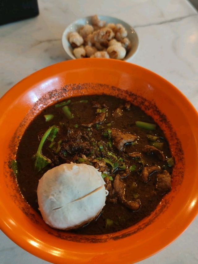 🍜 : Dx Playground ก๋วยเตี๋ยวเรือ อร่อยในเมืองทอง