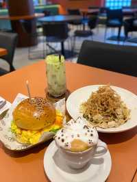 Batam’s Chill Spot for Foodies and First Dates, Soi Lives