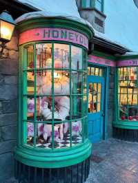 Universal Studios Beijing: Where Every Step is a Story