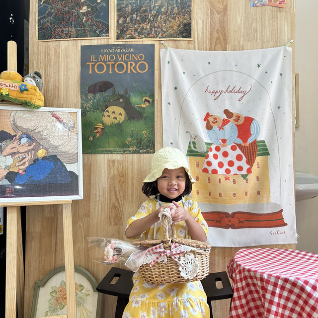 แวะพักร้อนที่ร้านไอศรีม แสนน่ารัก