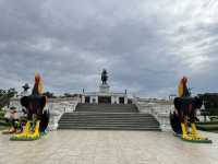 พระบรมราชานุสาวรีย์สมเด็จพระนเรศวรมหาราช