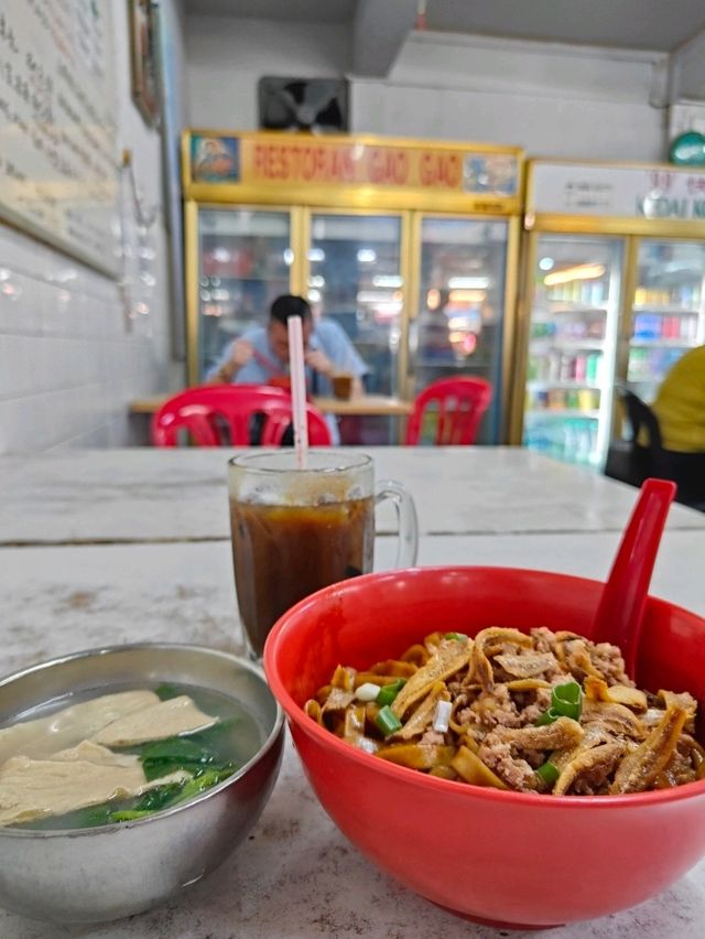 Review: A Quiet Return to Flavor at Happy Restaurant, KL Sentral
