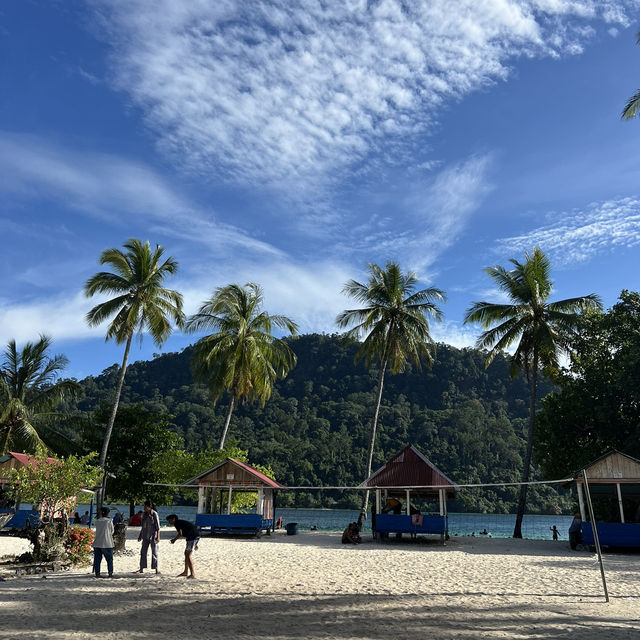 West Sumatra Wonders: From Islands to Valleys