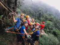ผจญภัย เดินป่า Zipline โรยตัว ปีนผา เที่ยวน้ำตก