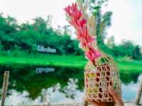 ตักบาตรที่ตลาดโอ๊ะป่อย