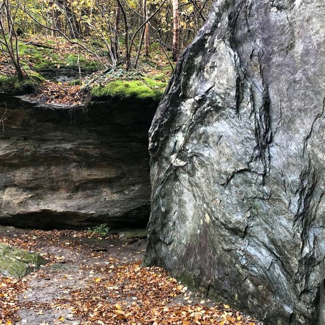 Smugglers’ Notch – “Autumn’s Secret Tunnel”