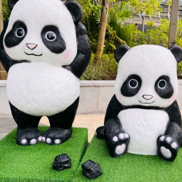 當孩子用薯條餵企鵝時，你會發現快樂原來這麼簡單