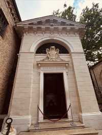 Ravenna Centro: A Solo Traveler’s Mosaic Wonderland! ✨🏛️ #ByzantineDreams