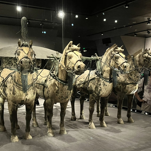 🐎 Bronze Chariots at Lishan — Qin Dynasty Craftsmanship at Its Finest