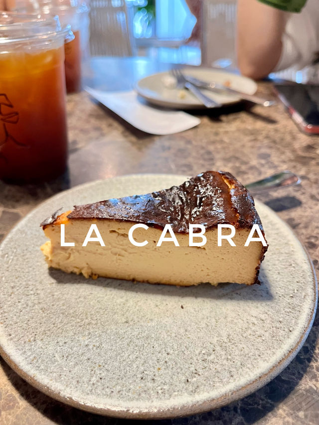 “LA CABRA Silom –คาเฟ่เดนมาร์กสุดมินิมอลใจกลางกรุง