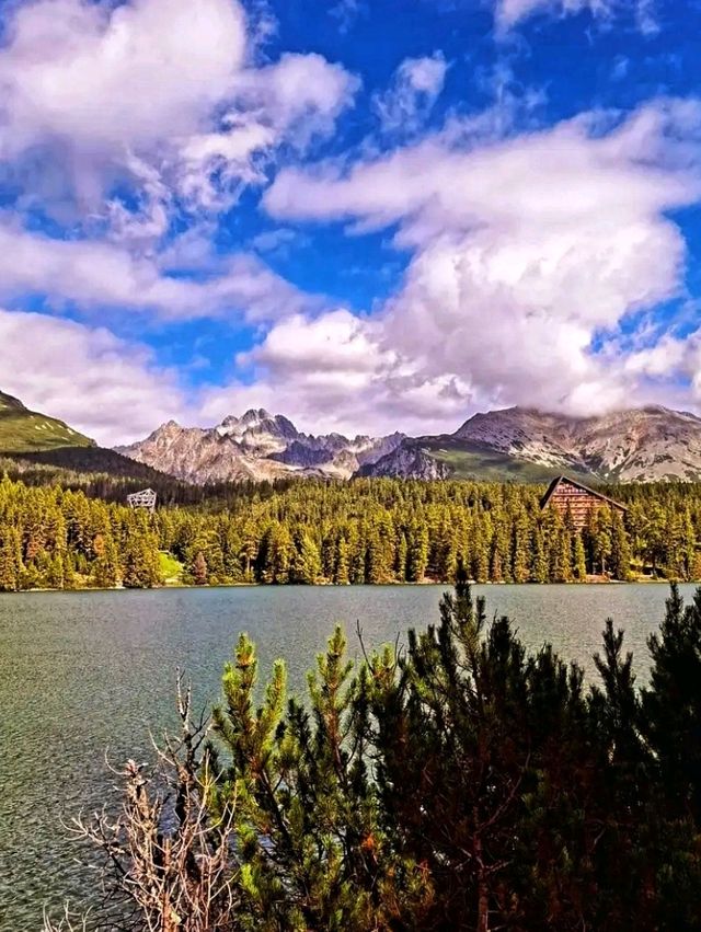 🏞️ Štrbské Pleso – The Alpine Gem of Slovakia 🏞️ 🏞️ Štrbské Pleso – The Alpine Gem of Slovakia 🏞️