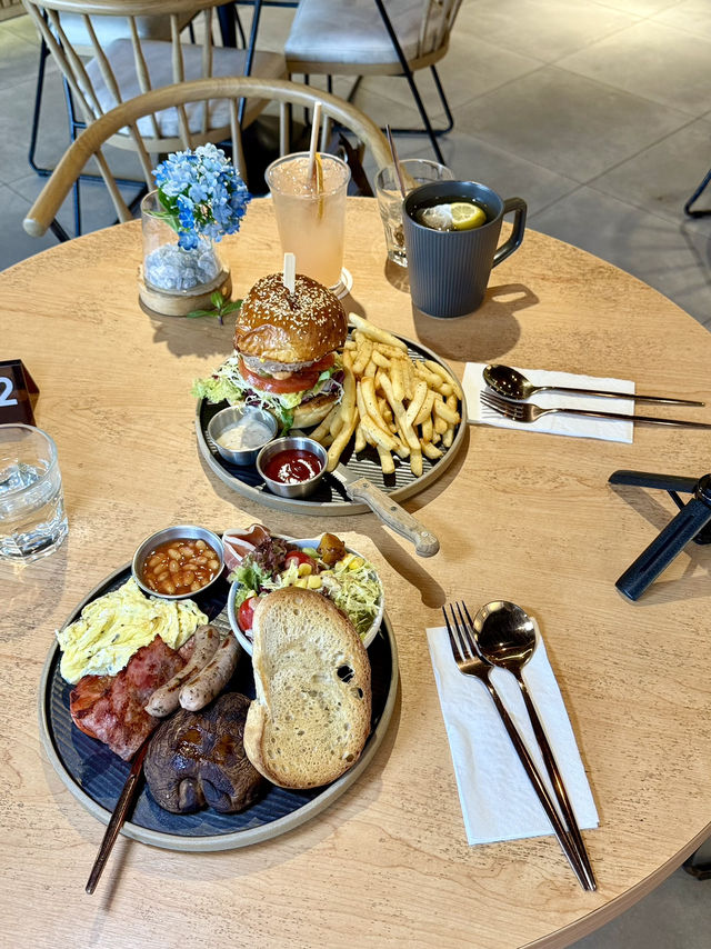 葵興必試!隱世 Season. Cafe|經典美式手打漢堡+全日早餐大滿足🍔🥗 葵興必試!隱世 Season. Cafe|經典美式手打漢堡+全日早餐大滿足🍔🥗