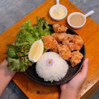 Bombyx Mori Cafe