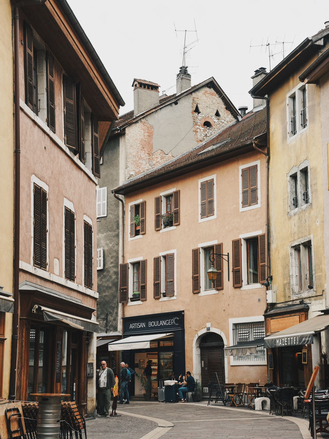 歐洲旅遊 阿爾卑斯腳下的夢幻水都 - 安錫 (Annecy) 