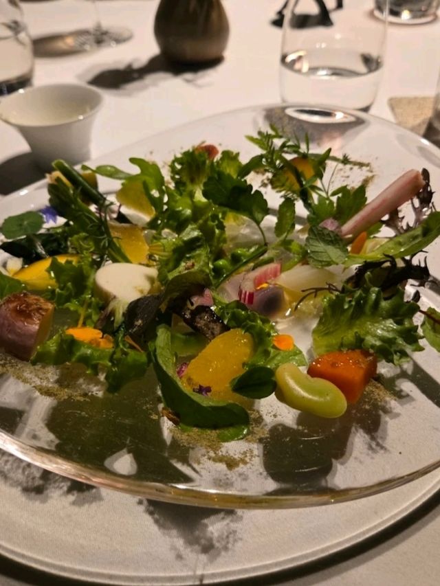 A HIDDEN MICHELIN STAR RESTAURANT IN TOKYO.