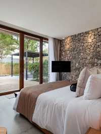 🏡 แนะนำที่พัก “Tolani Resort กุยบุรี” 🌿
