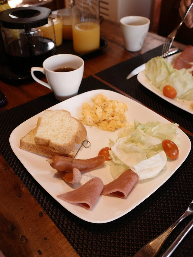 Stay keluarga yang aesthetic coba deh villa guesthouse ini! Stay keluarga yang aesthetic coba deh villa guesthouse ini!