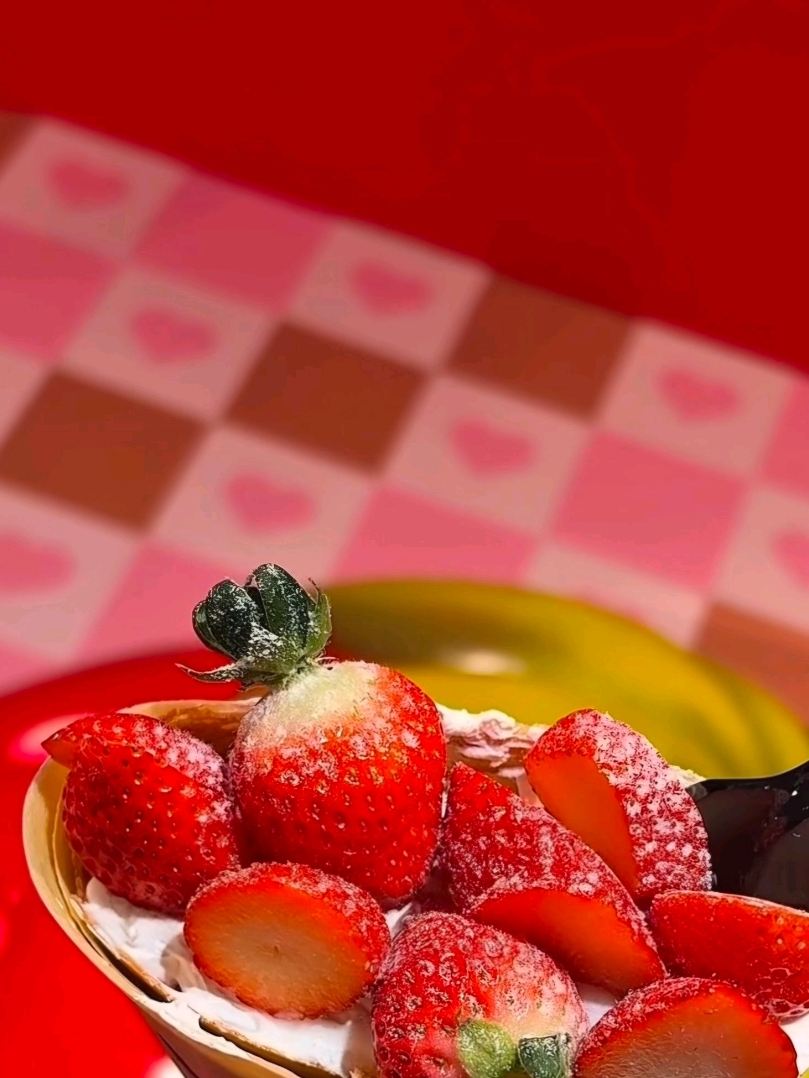 Osaka】 2026 Hanshin Umeda Valentine's Event: Crispy Strawberry