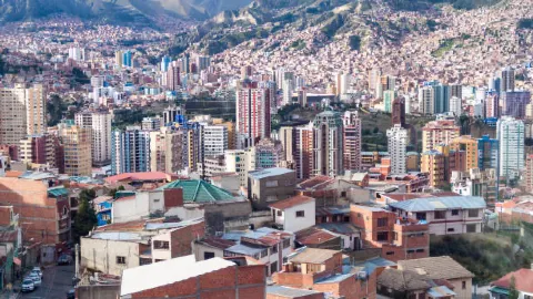 City Heights: Epic Views from La Paz’s Killi Killi Lookout 🇧🇴💫 — traveler post in Sucre