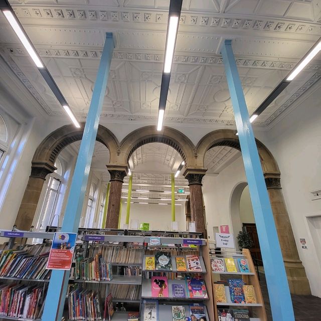 💮國家二級保護建築💮~Leeds Central Library📚