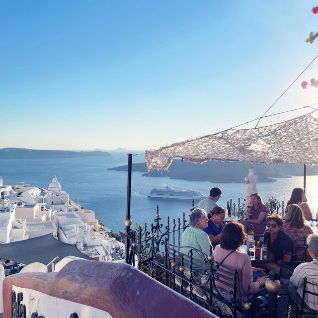 Spectacular Views of Fira, Santorini 🚢 