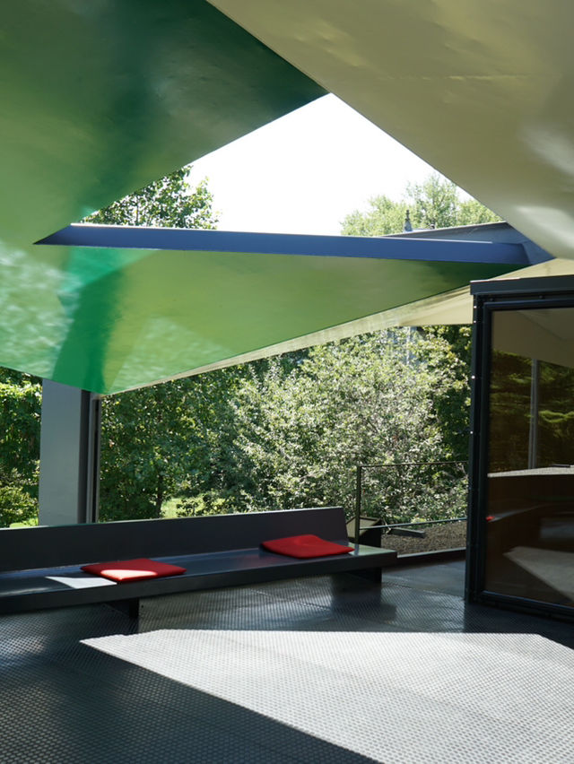 Zurich | Enjoy the museum vibe near Zurich lake