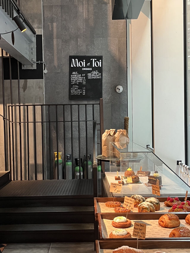 London | The Must Try bakery near Tower Bridge