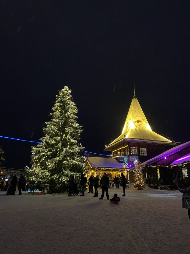 5-day exploring the Santa Claus Village, Arctic Circle in Lapland, Finland