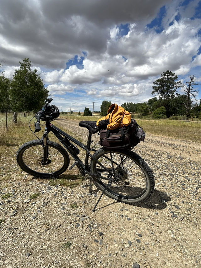 🚴‍♂️ Cromwell Cycling Adventure: Rivers, Hills & Scenic Rides 🌄