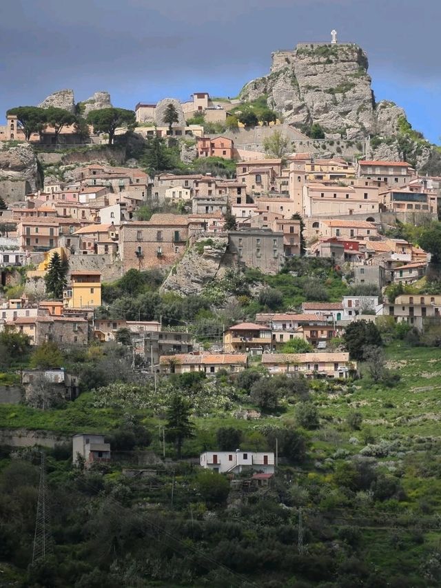 🌄 Echoes of Ancient Greece – Bova, Calabria