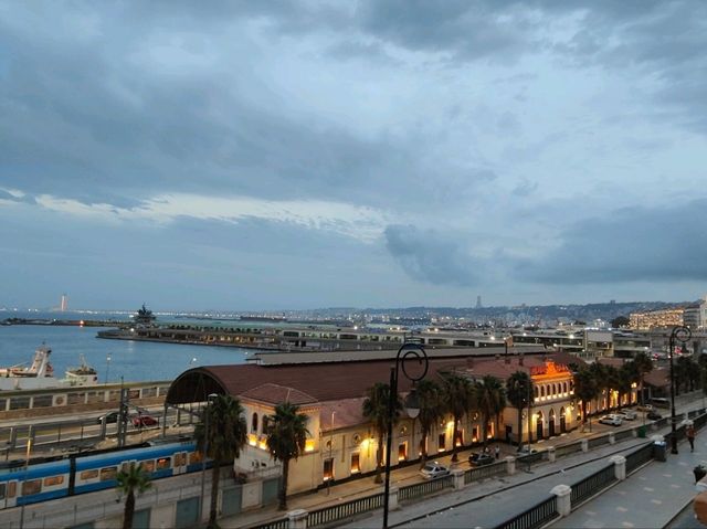 Center of Algiers Bazar