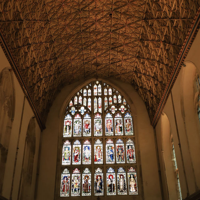 Canterbury Cathedral: Where Stone Whispers of Saints, Kings, and Literary Revolutions
