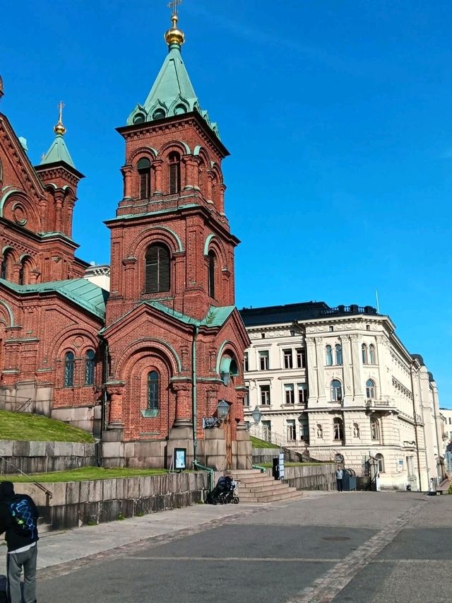 Uspenski Cathedral Guide — The Eastern Crown of Helsinki 🧱✨️🎼 Uspenski Cathedral Guide — The Eastern Crown of Helsinki 🧱✨️🎼