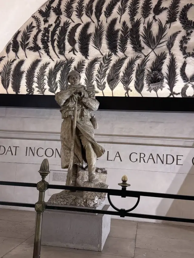 🎨 Inside the Arc de Triomphe – Art, Memory, and a Powerful Atmosphere 🕊️🌟