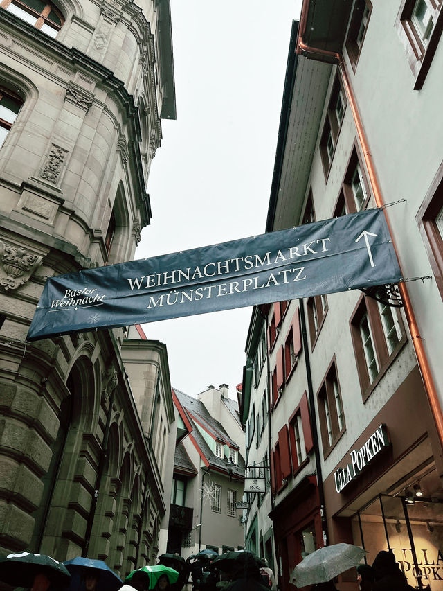 A Magical Night at Weihnachtsmarkt Münsterplatz, Basel 🇨🇭 A Magical Night at Weihnachtsmarkt Münsterplatz, Basel 🇨🇭