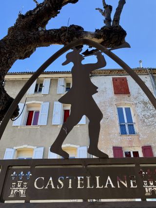 不一樣的法國：卡斯泰蘭（Castellane）之旅。