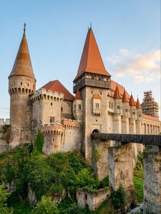 ​🧛‍♂️ Myths vs. Reality: The True Face of Transylvania 🇷🇴