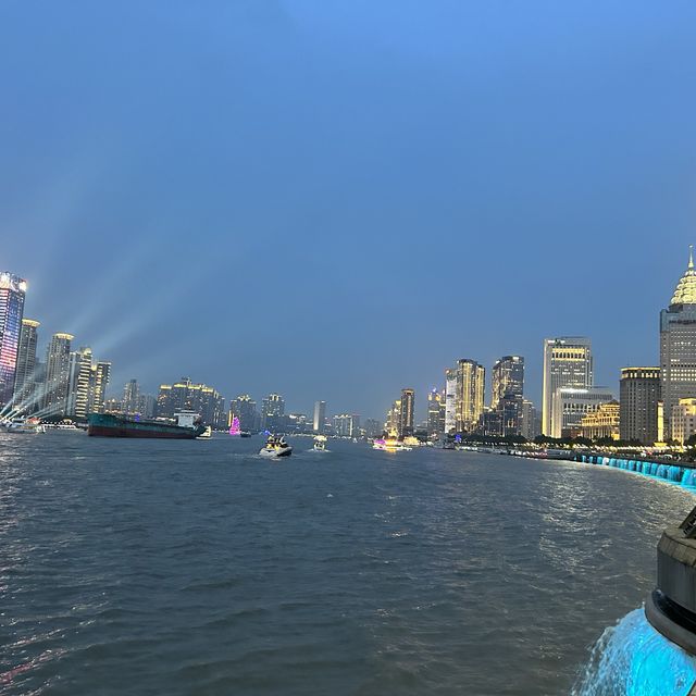 The best time to watch the bund? 