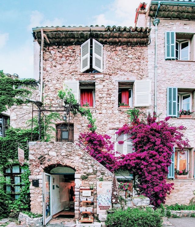 Many artists' favorite French town. Many artists' favorite French town.