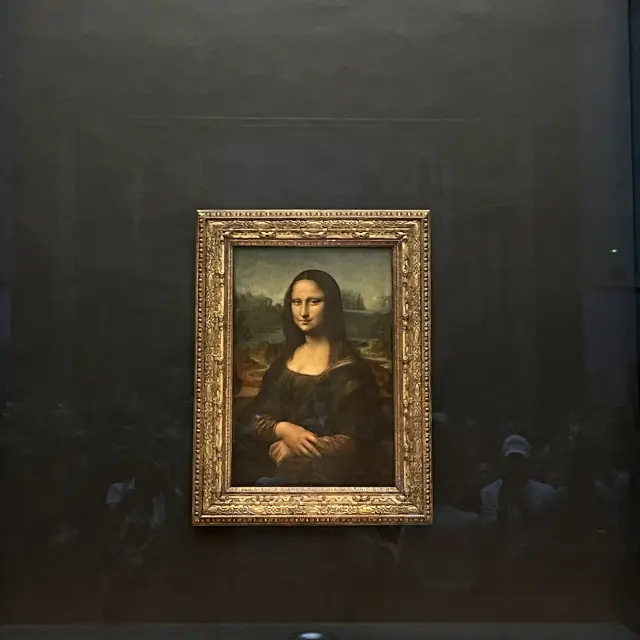 Louvre Museum, 📍Paris