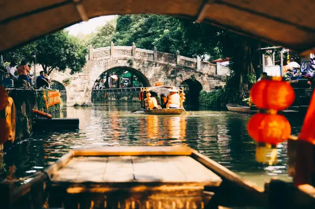 Travel Guide to Fengjian Water Town