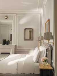 🗼 Parisian Chic & Charm: Hôtel Plaza Athénée 🌹