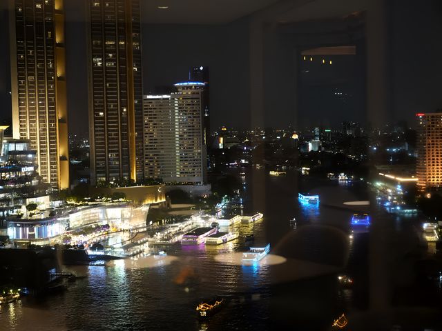 湄南河畔享受美酒與日落