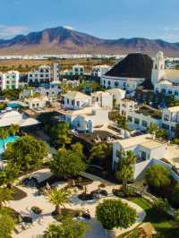 🌴 Lanzarote's Luxe LIVVO: Marina Magic & More! 🏨✨