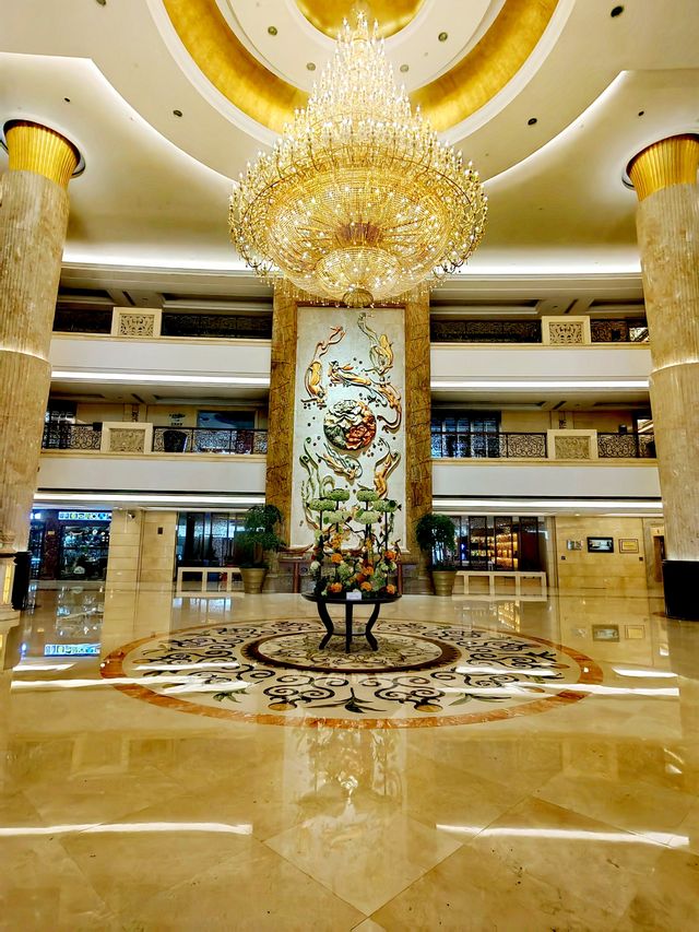 寧海金海開元名都大酒店，外觀樸實，內在典雅