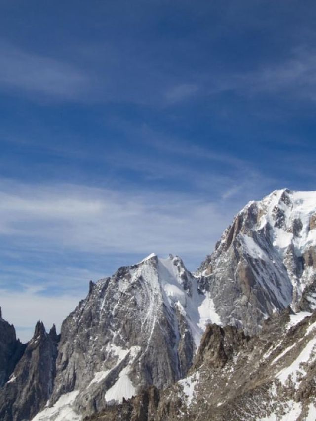 🏔️ Courmayeur Charm: Top Hotel Pick! 🛎️✨